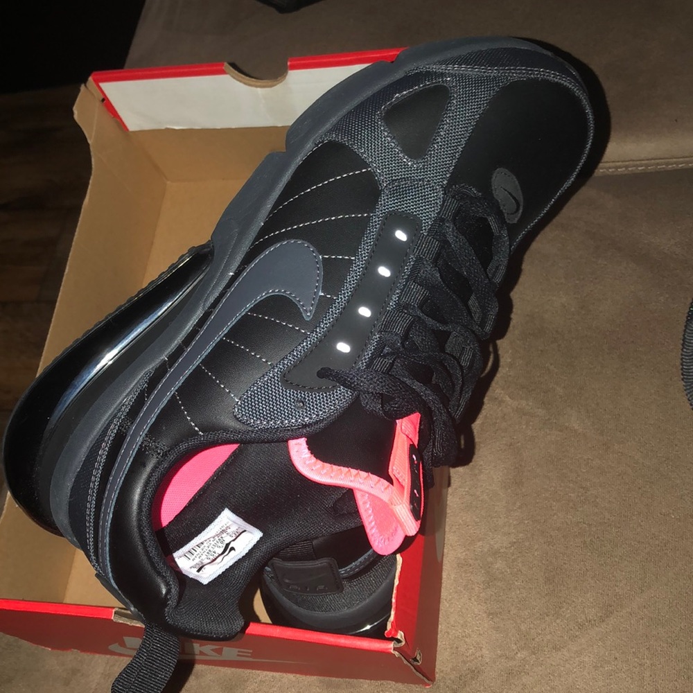 Air Max 270 Futura SE